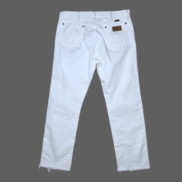 Wrangler Men's 13MWZ Cowboy Cut Original Fit Jean Frayed White 36W x 32L GUC - Picture 1 of 13